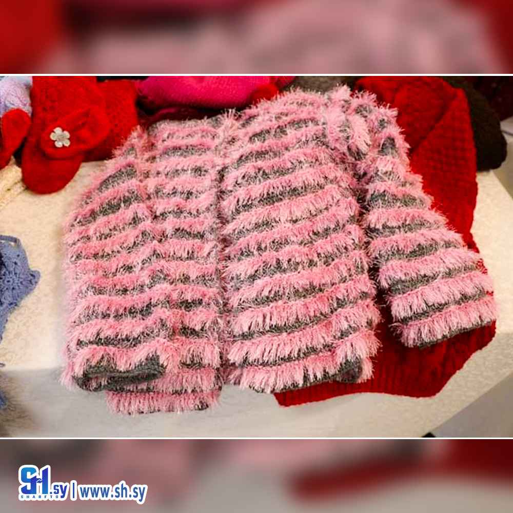 جاكيت نسائي مخطط (مريم الخلف)