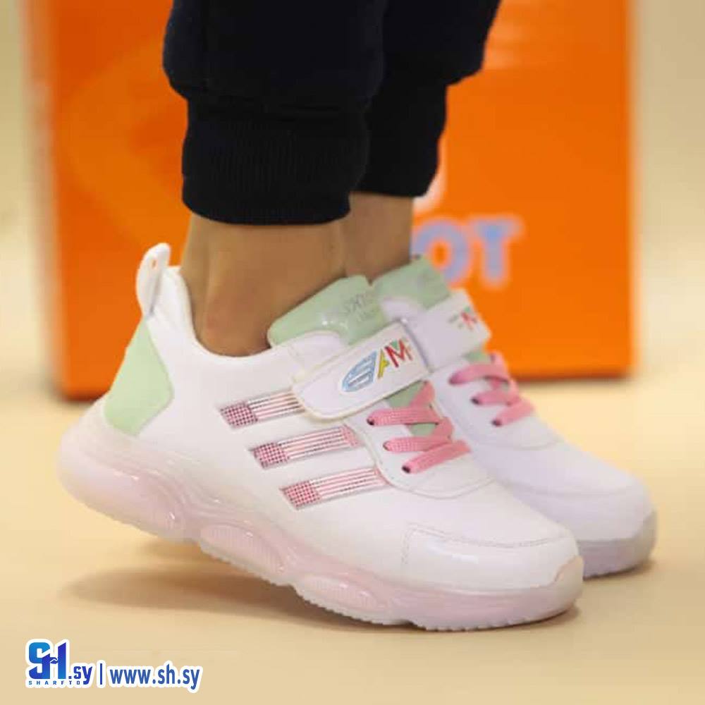 حذاء ولادي نعل سليكون (أحذية السوبوكو)