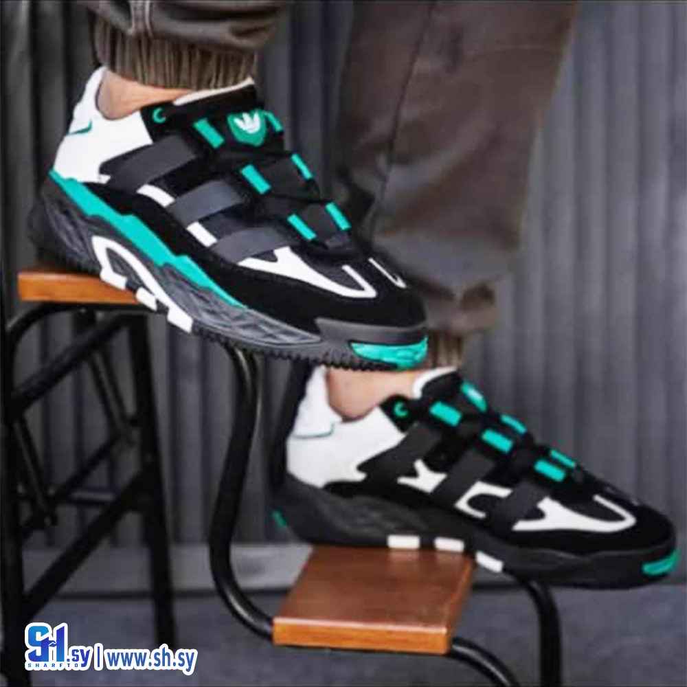 حذاء رياضي رجالي أديداس (مأمون كلحو)