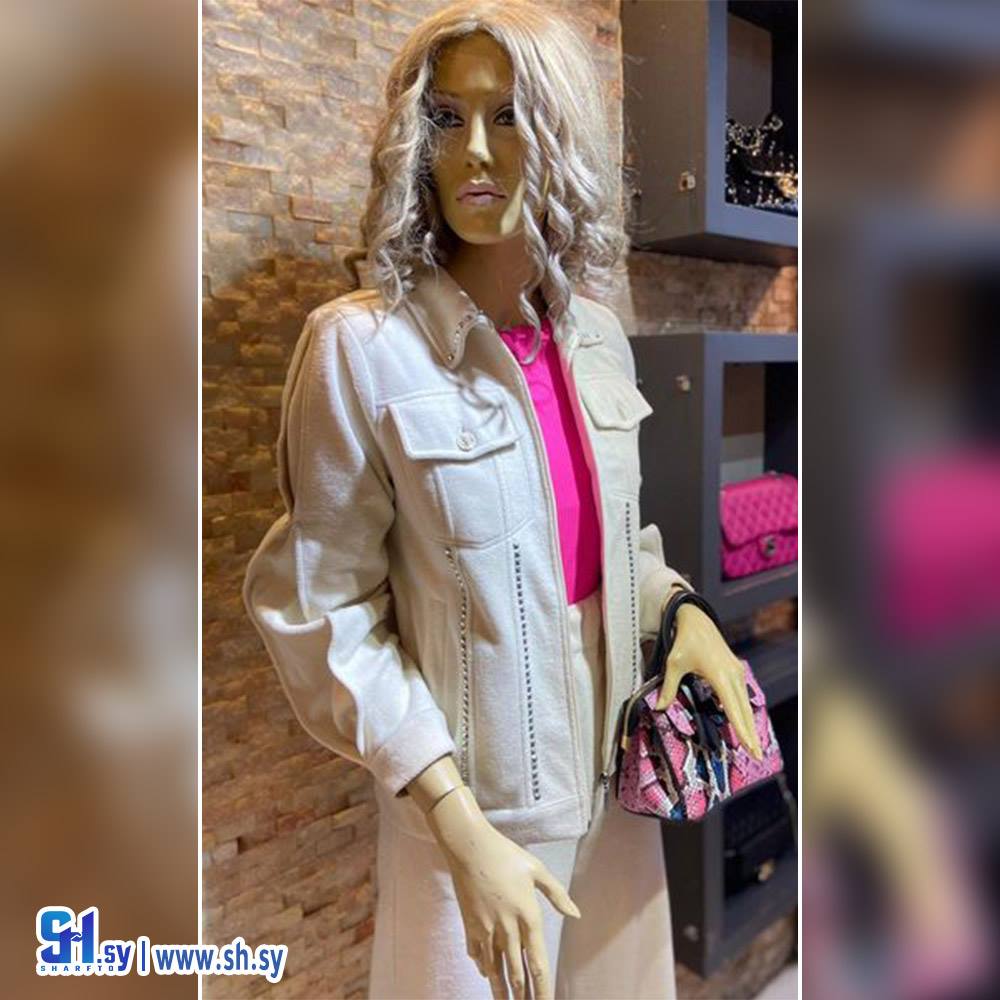 طقم نسائي (Podium company)