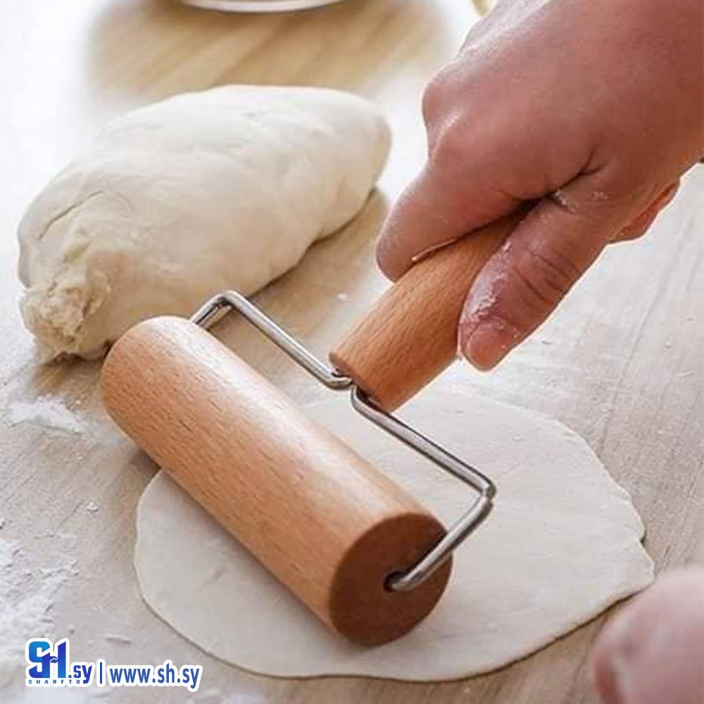 شوبك عجين مع مسكة (بيتنا للأدوات المنزلية)