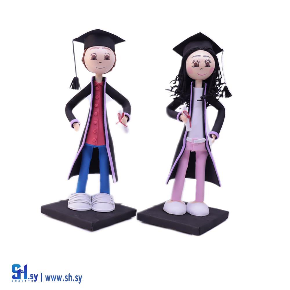 شخصية تمثل خريجي جامعات دمشق المختلفة(مكتبة قدح)