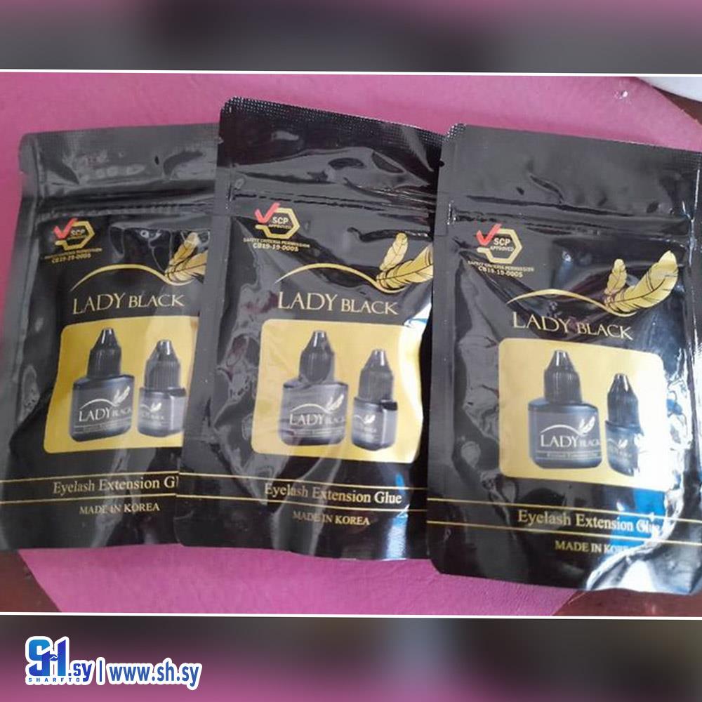 لاصق رموش (إيزل)