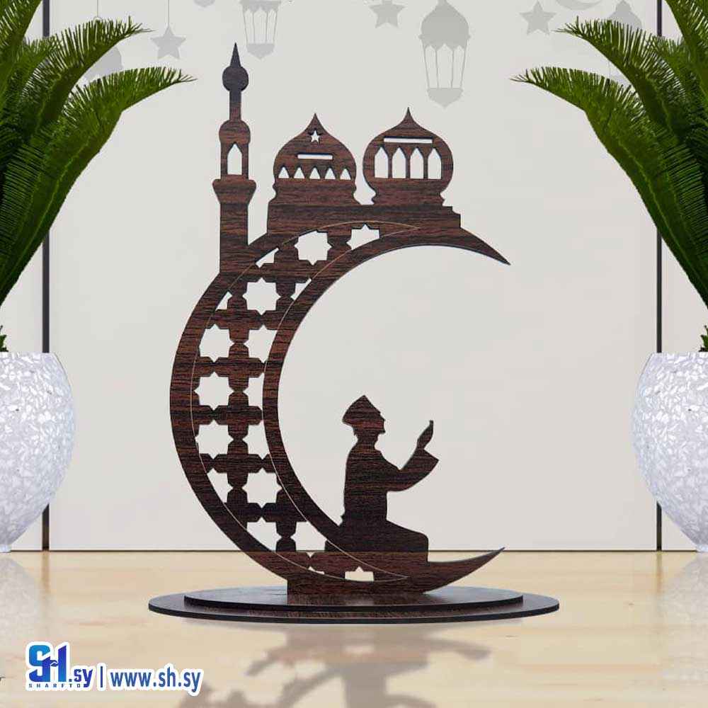 ستاند رمضان هلال مع رجل يدعي (BMR)