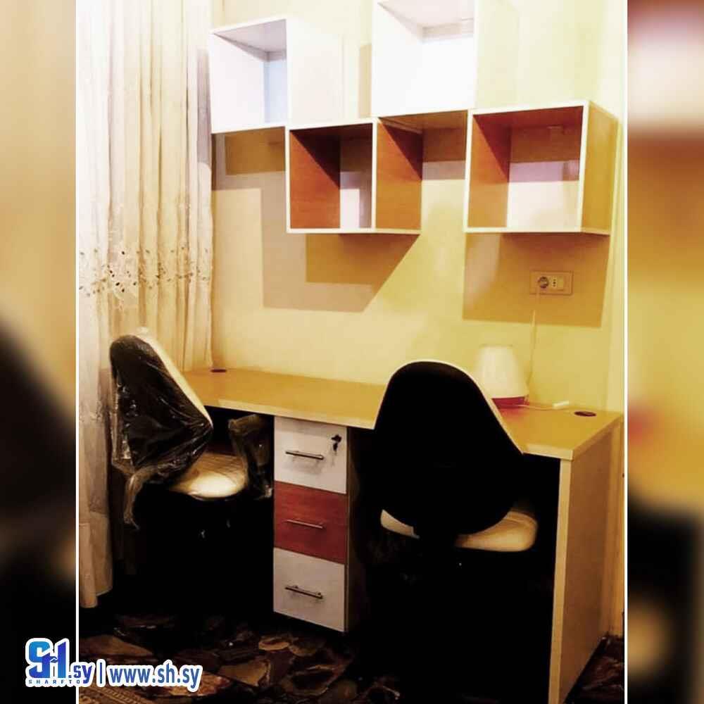 مكتب بارتشن مع مكتبة جدارية(مفروشات سعيد الشيخة)