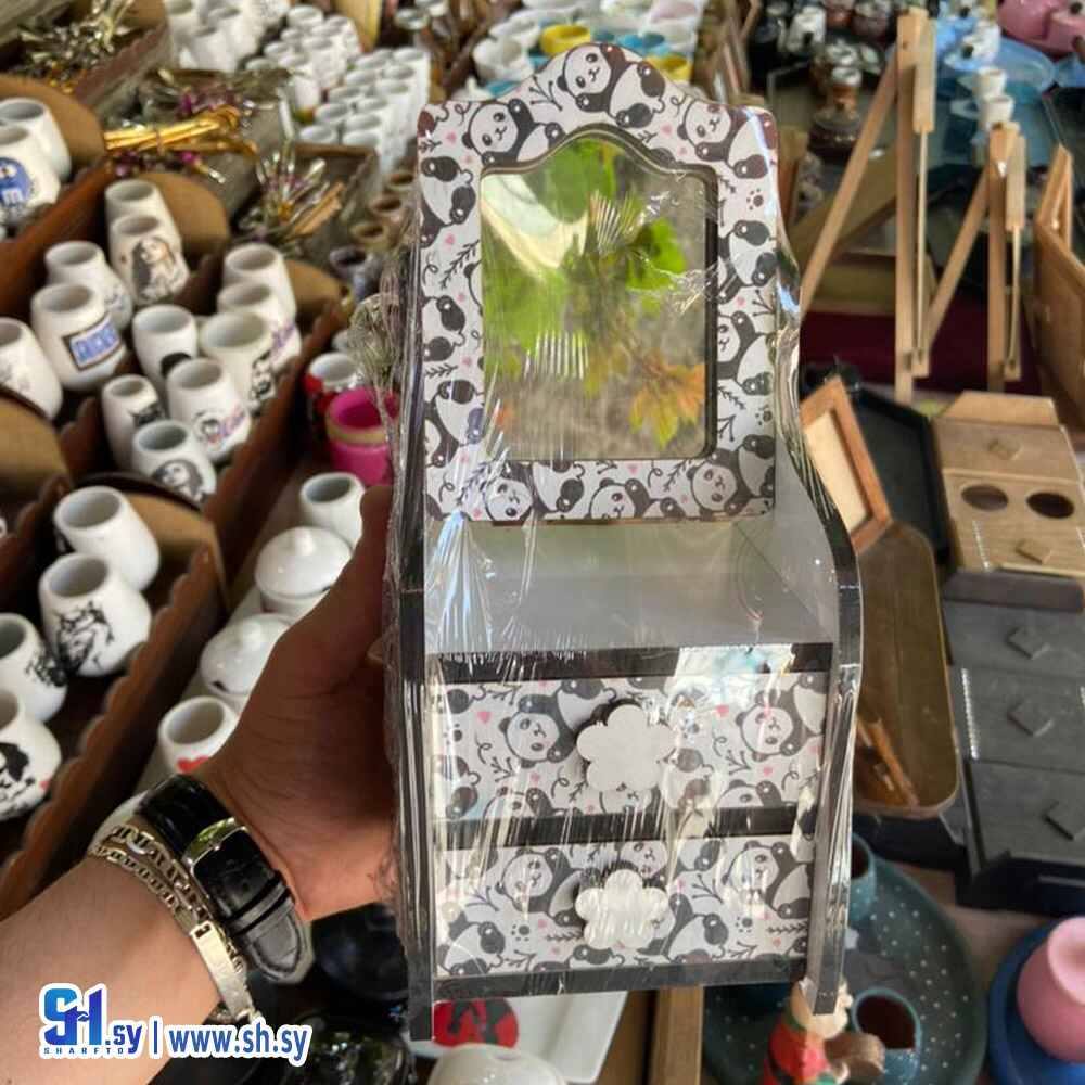 خزانة مكياج درجين (لوز وسكر)