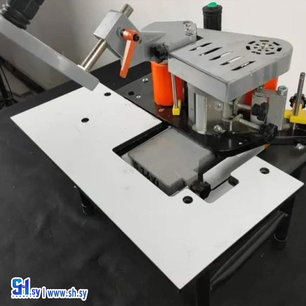 مكينة لصق قشاط درف  (مجموعة العدد اليدوية)