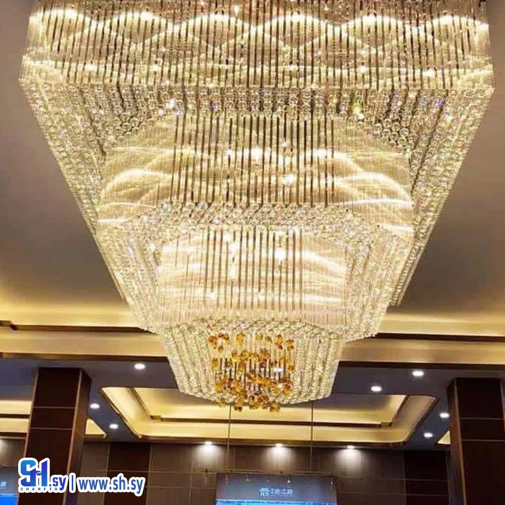 ثريات مربعة (معرض حمد ابو عاصي)