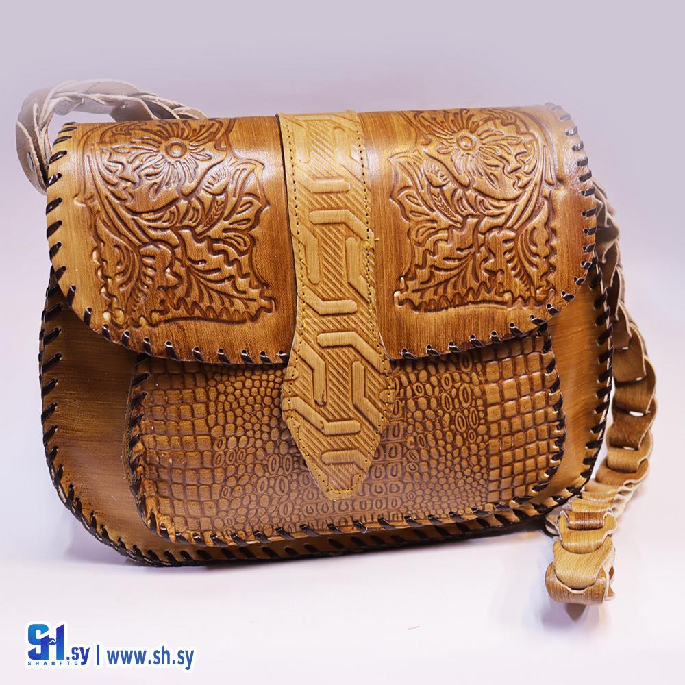 حقيبة كتف نسائية موديل كوبرا  (الجابي للجلديات الشرقية)