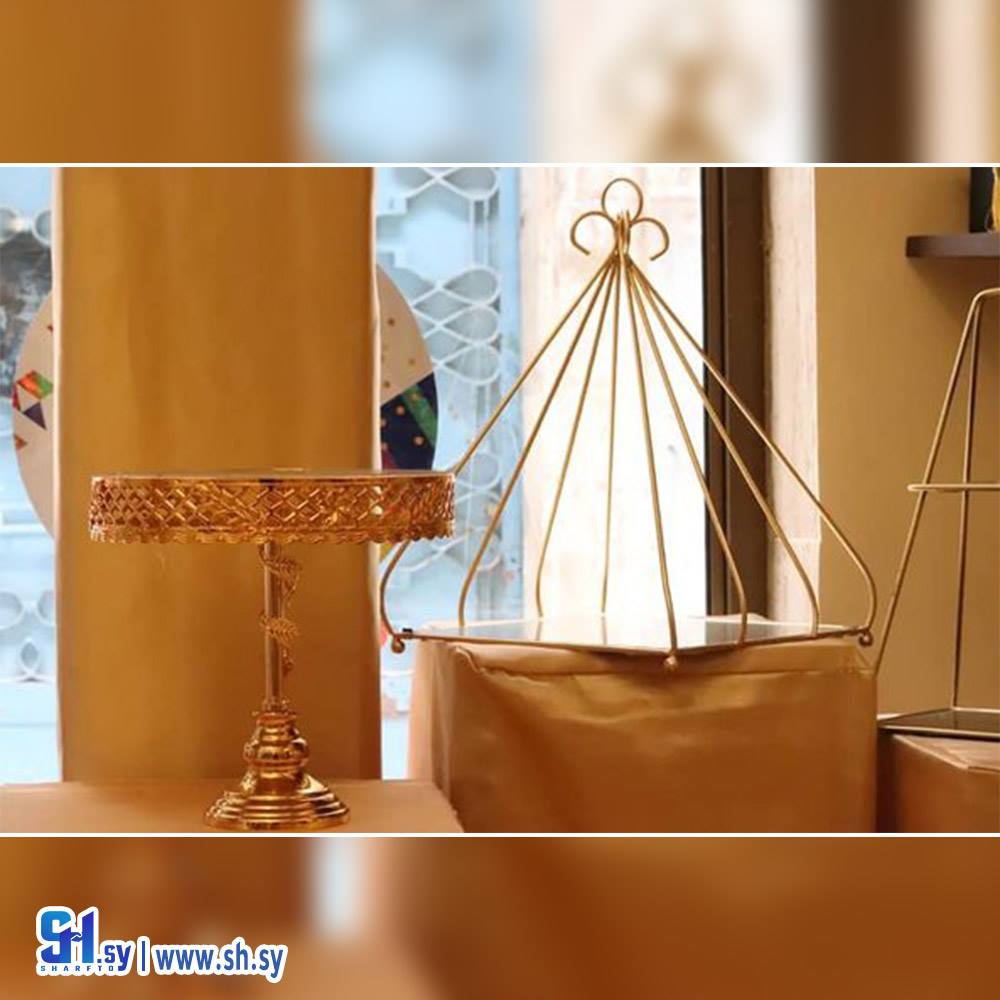 ستاند الضيافة (مصدر للهدايا)