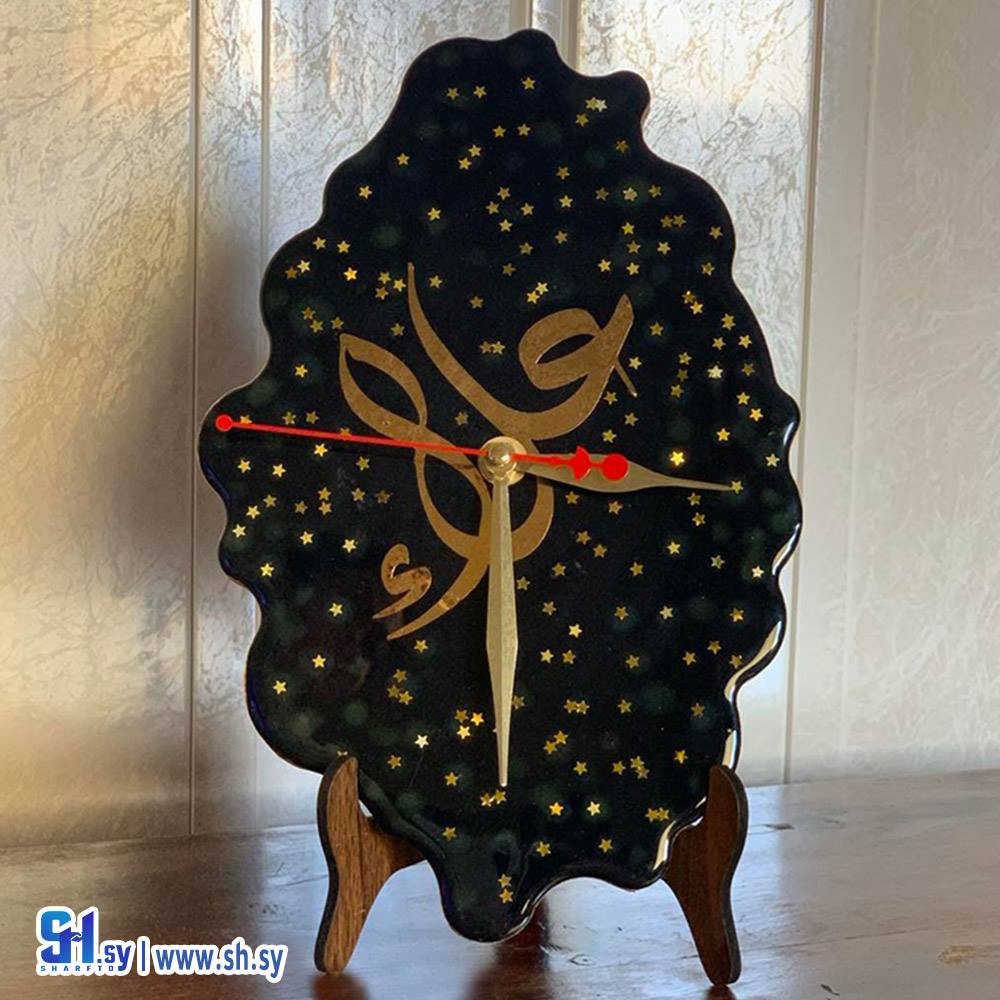 ساعة مضيئة  (عبير آروز Art)