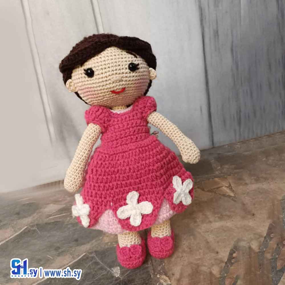 لعبة فتاة الدمية كروشيه (Pinky)