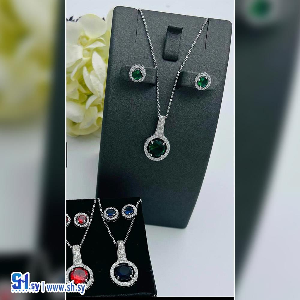 طقم القرط وقلادة الاحجار (Elegance&Zena lashes&Brows)