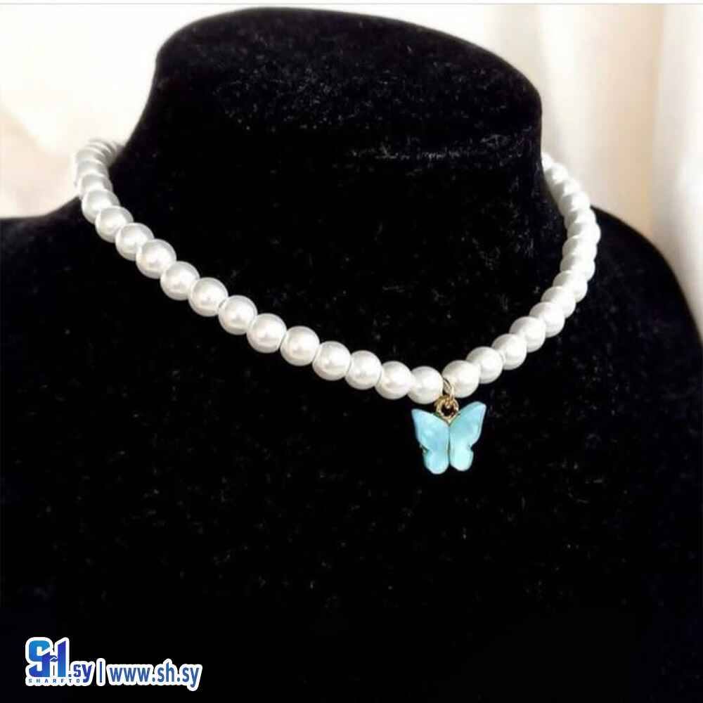 قلادة لولو مع الفراشة (Mayar hand made)