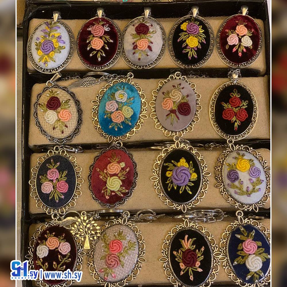 قلادة تطريز (عبير آروز Art)