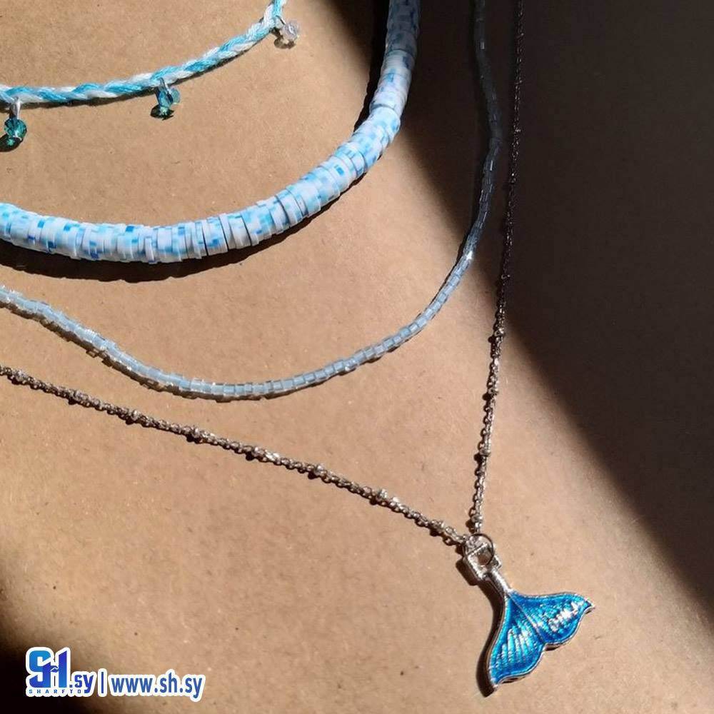قلادة 4 طبقات فراشة (LUJI Crafts)