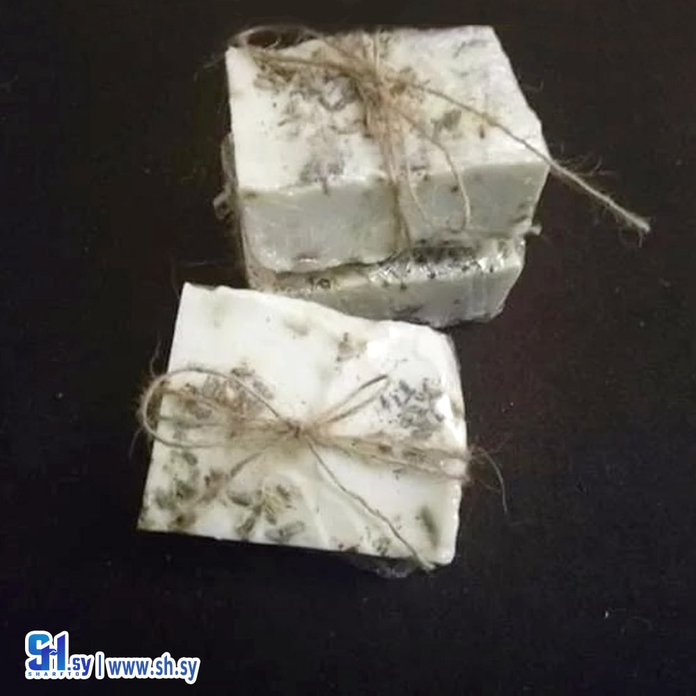 صابونة أعشاب اللافندر (Gharolive)