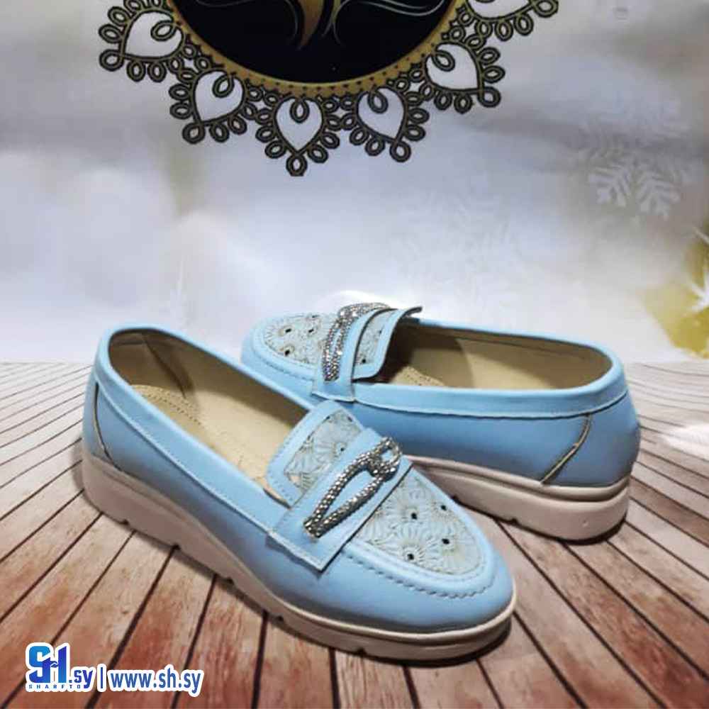 حذاء نسائي (أحذية الكهف)