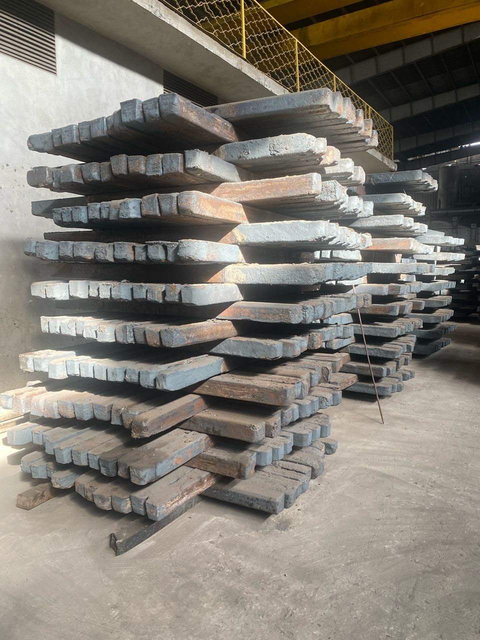 حديد (شركة نقشي و قدسي)