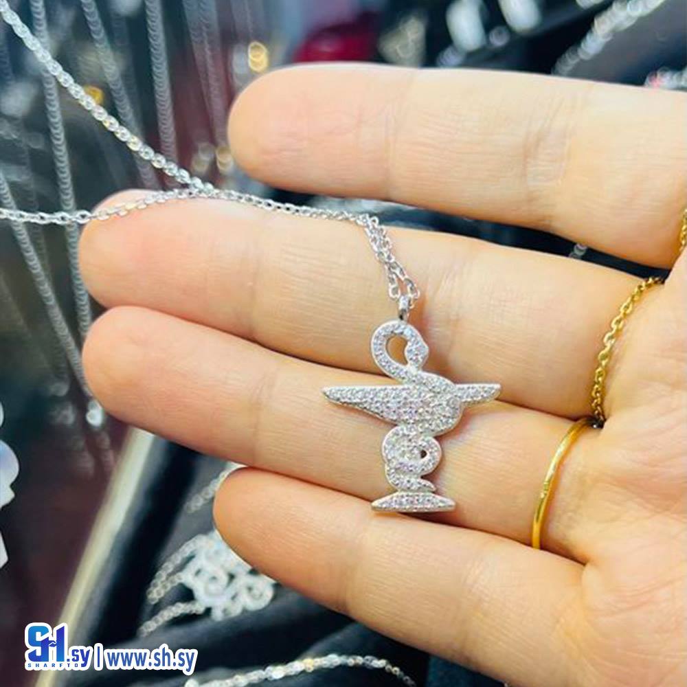 قلادة صيدلانية (فلوتورا)