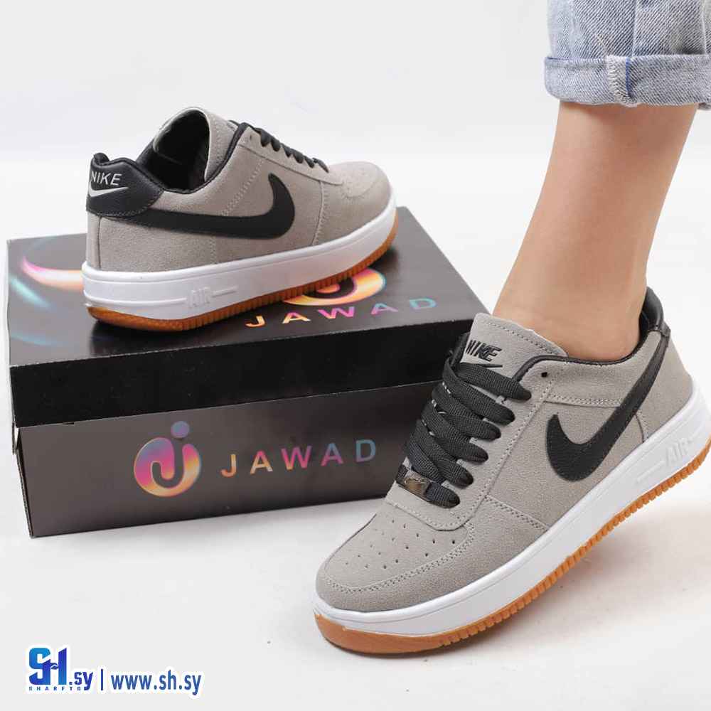 حذاء نسائي رياضي نايك (TATARE)