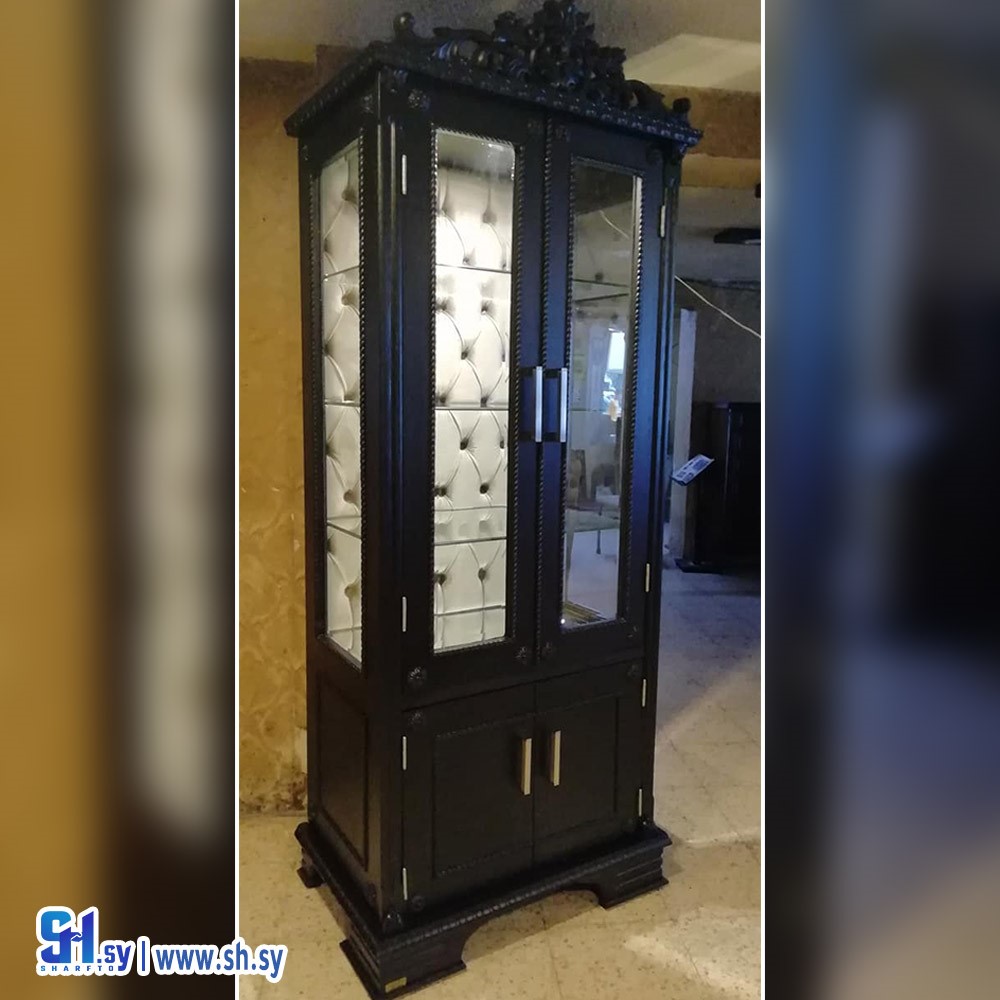 خزانة عرض زجاجية (مفروشات أحمد عطيه وأولاده)