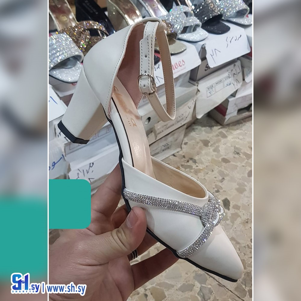 حذاء نسائي صندل (أحذية الوردة البحرية)