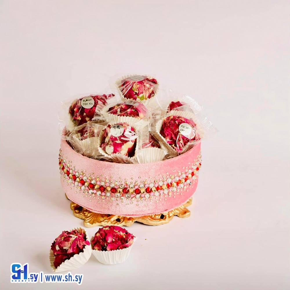 من وسلوى ورد (ضيافة فادي الأمين)