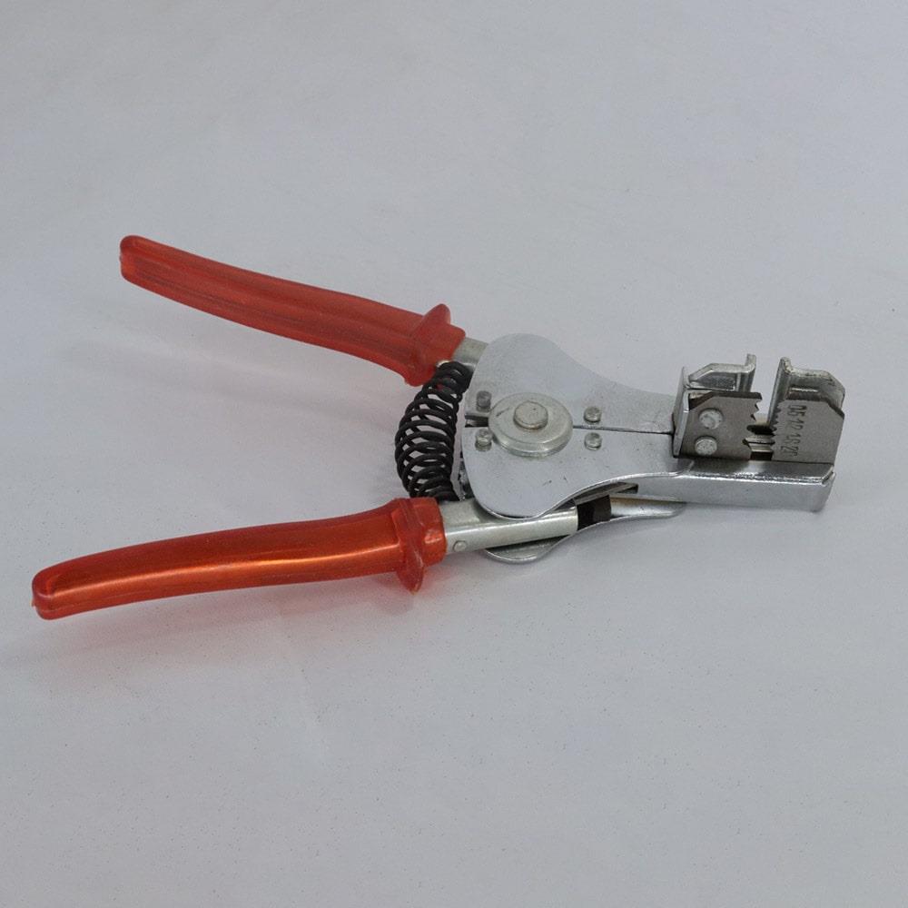 زلاطة شريط كهرباء اتوماتيك (الأحمد)