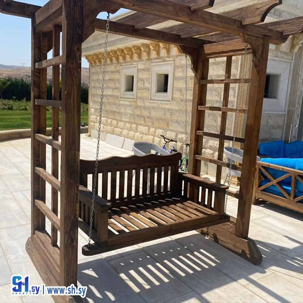 مرجوحة خشبية (Dream House)