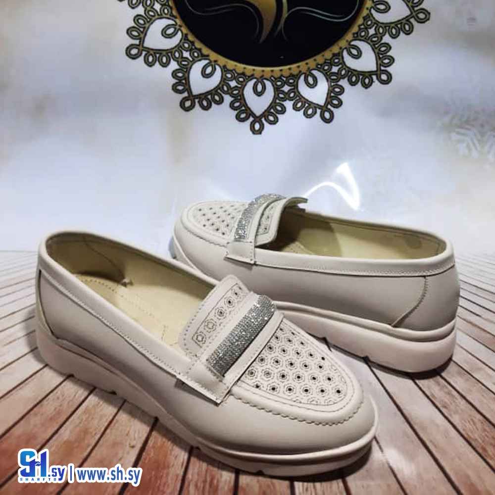 حذاء نسائي 2 (أحذية الكهف)