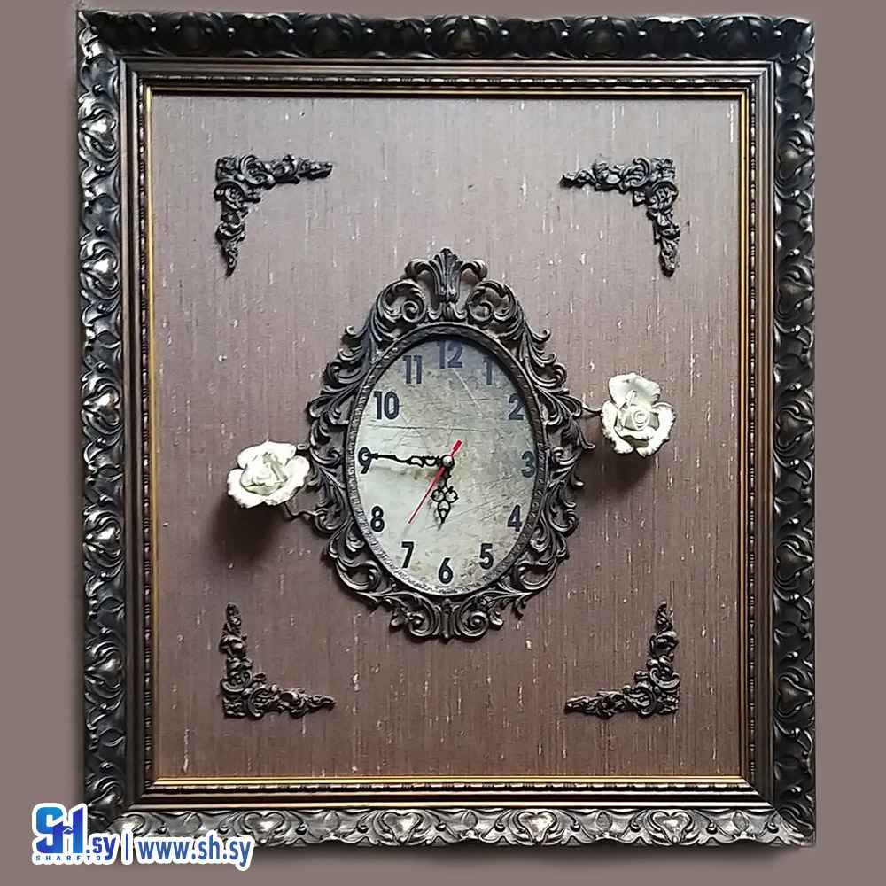 ساعة حائط ضمن لوحة فنية (Touch Art By Rafah Midani)