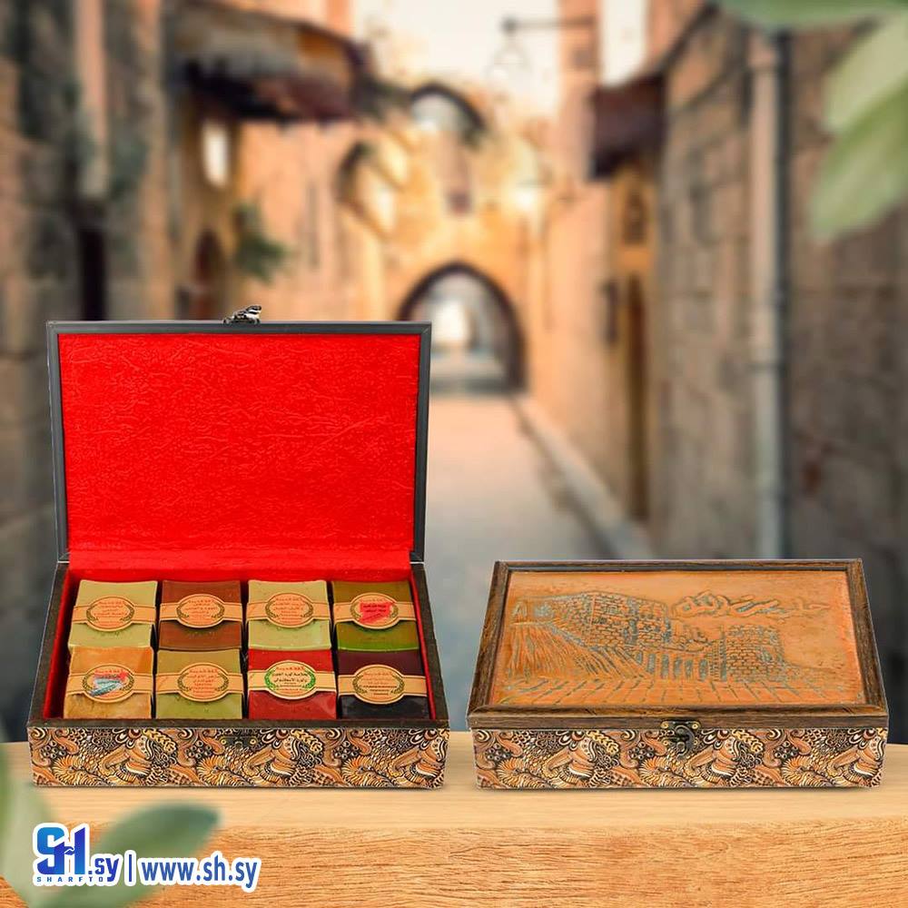 مجموعة صابون خشبية مزخرفة (دقة قديمة حماة)