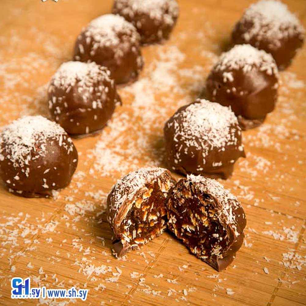 كرات التمر مع الشوفان والشوكولا الفاخرة (سكر نبات)