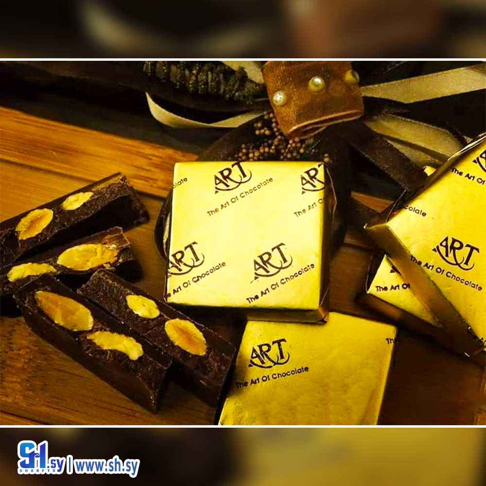 شوكولا زبدة الكاكو مع اللوز المحمص (سكر نبات)