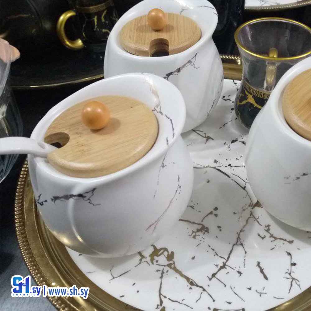 عدة متة وابريق (معرض السنديان)