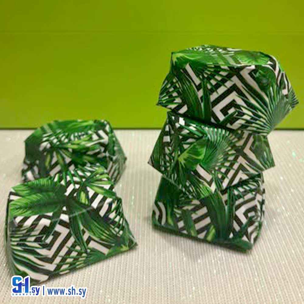 شوكولا الحليب مع الجندويا والكروكان (سكر نبات)