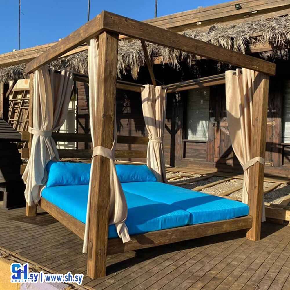 سرير خشبي (Dream House)