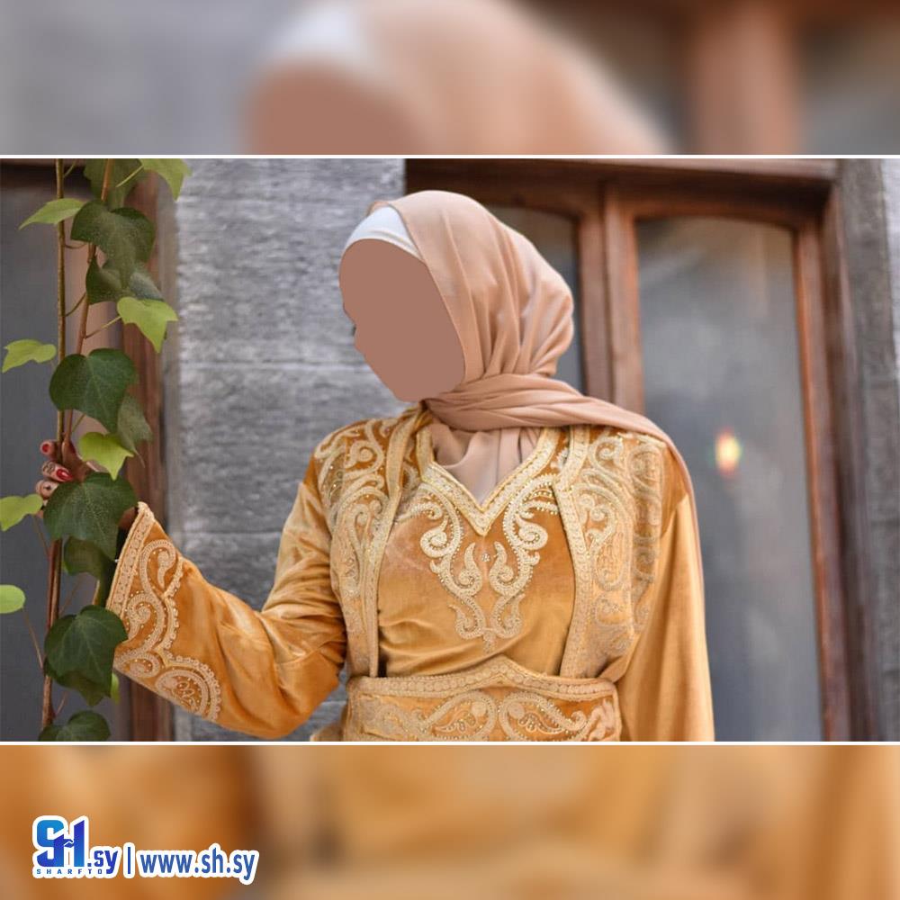 قفطان قطعتين مخمل تطريز بريم يدوي (معرض النجمة الذهبية)