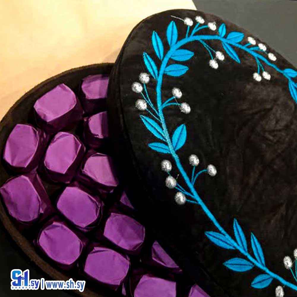 شوكولا الحليب مع الغزلة (سكر نبات)