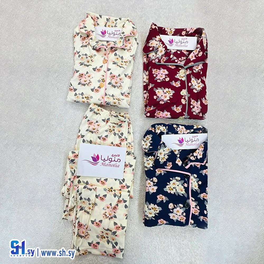 بيجامة بطبعة ورود (لانجري منوليا)