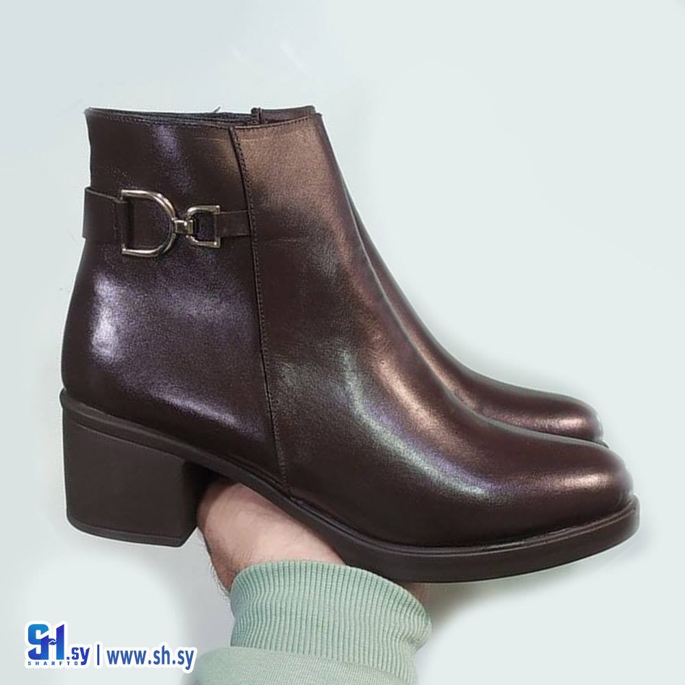 جزمة نسائية الجلد الطبيعي  (Gina shoes)