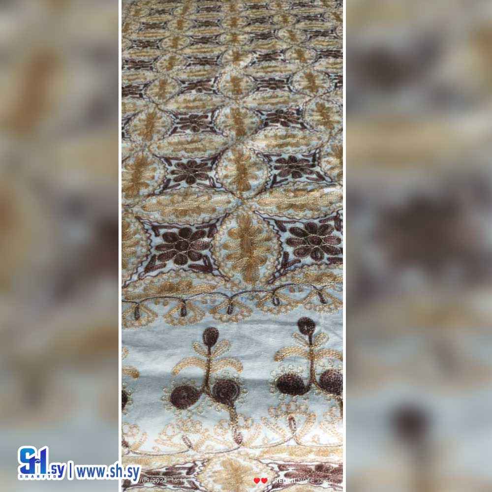 مفرش طاولة موديل 4 (حاضنة دمر المركزية للفنون الحرفية)