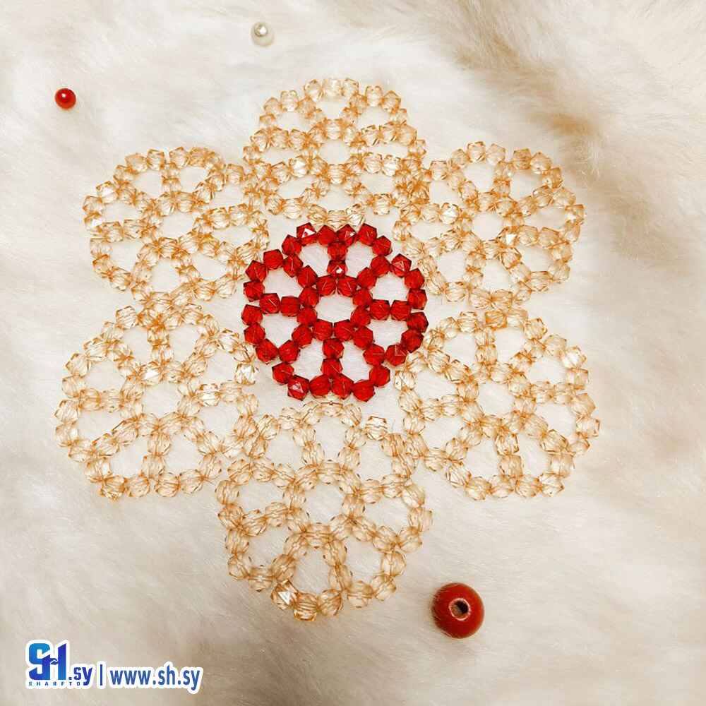 مفرش طاولة (هاجر خباز)