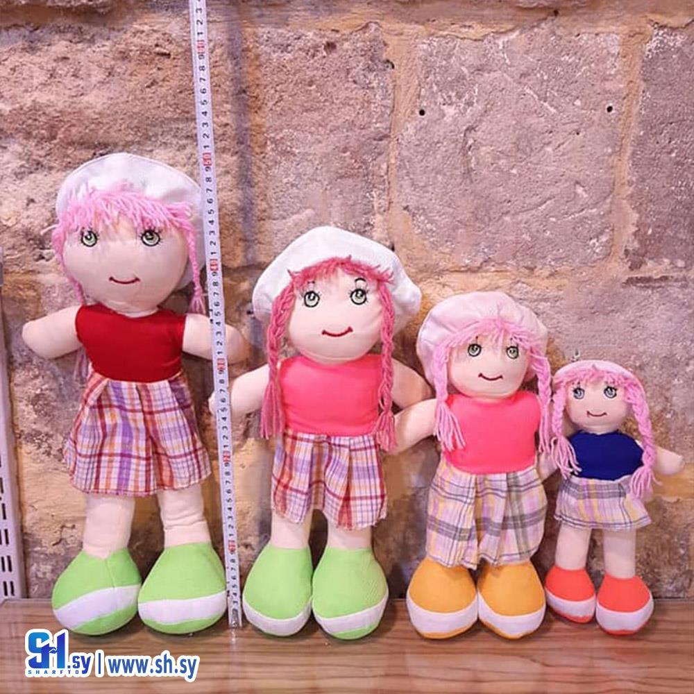 دمية قماشية بشعر زهري (بابا جينا)