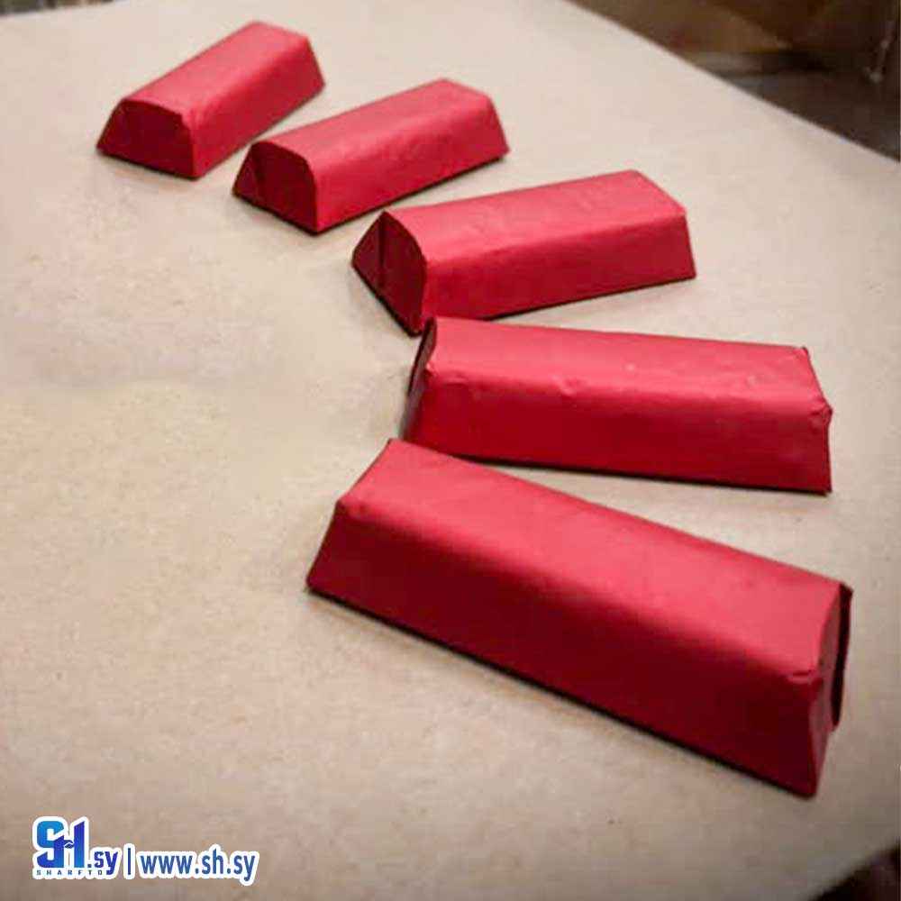 أصابع شوكولا الحليب مع كريمة اللوز (سكر نبات)