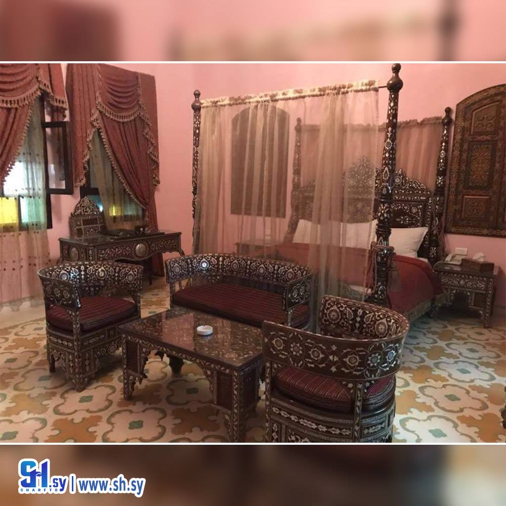 غرفة نوم كاملة من الجوز الطبيعي (عصام الحلبي)