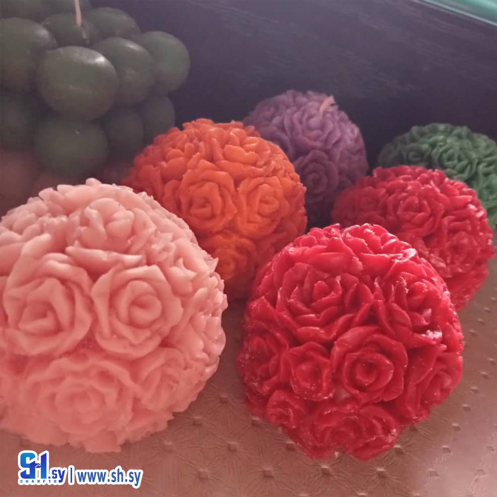 شمع معطر برائحة الفريز  (Sweet scent candle)