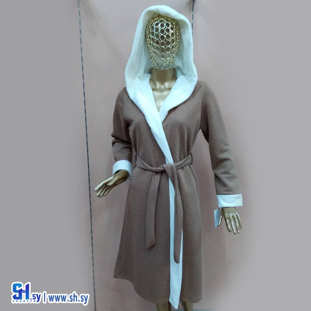 كمينو نسائي قصير مع طاقية (لانجري جوري)