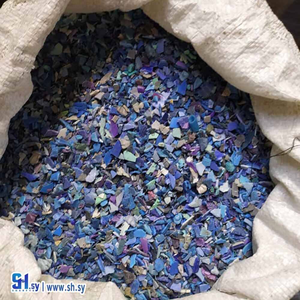 حبيبات حقن الوان12 (نداف بلاست)